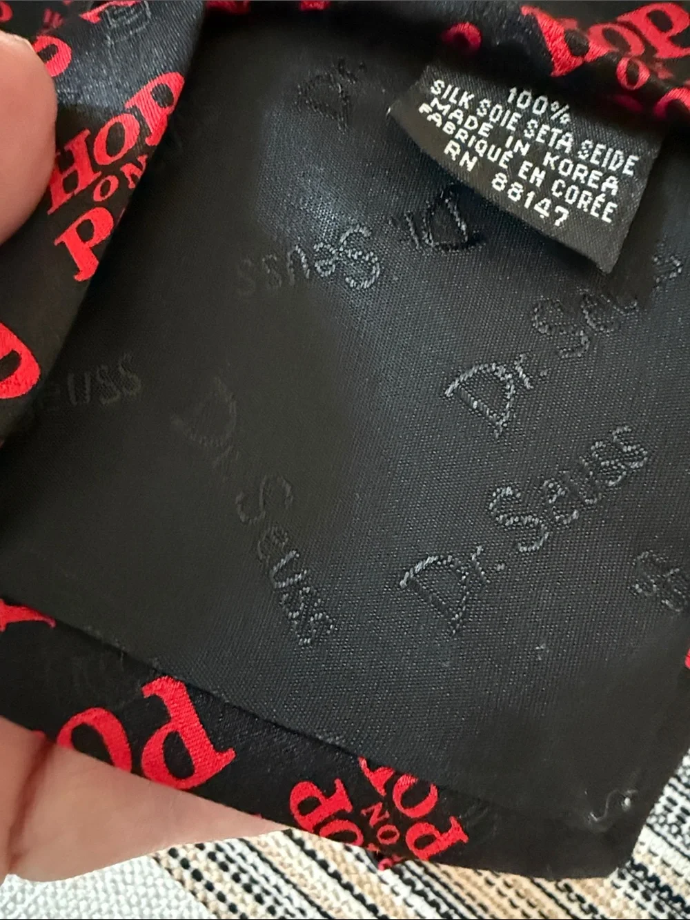 Vintage 1994 Dr. Seuss Hop on Pop 100% Silk Novelty Necktie Black Red Teacher